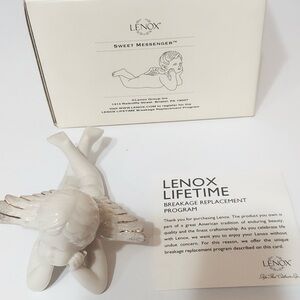 Lenox Sweet Messenger .